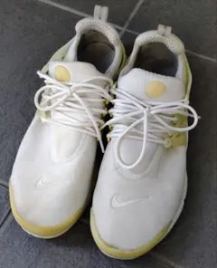 【名作】NIKE エアプレスト ホワイトスニーカー 28㎝ ナイキ 白のサムネイル