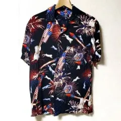 ジョージ アロハシャツ 花火 星条旗柄 半袖 Sサイズ　レーヨン100%のサムネイル