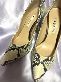 DIANA ヘビ柄 ポインテッドトゥ ハイヒール