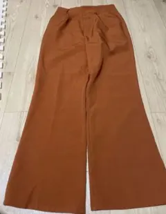 tiptop センタープレスセミフレアスラックス