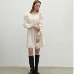 Atelier nain スクエアネック 半袖ミニ・膝丈ワンピ アイボリー