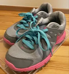 Nike レボリューショングレー/ピンク　23.5cm