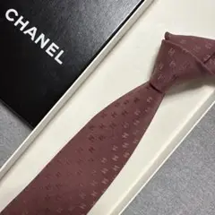 未使用タグ付　シャネル　ネクタイ　赤CCココマーク チェーン付　シルクジャガード 未使用タグ付シャネルネクタイ赤CCココマーク チェーン付シルクジャガード
