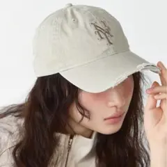 土日限定価格✨️新品未使用 NEW ERA ダメージCAP Heatherのサムネイル