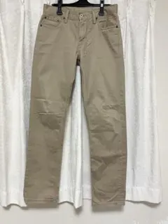 Levi's ベージュ チノパン ストレートフィットのサムネイル