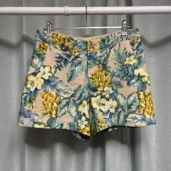 TIENS ecoute ボタニカル柄 ショートパンツ　新品　未使用のサムネイル