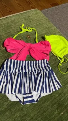 値引き！！水着　キッズ　130