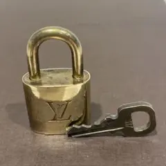 L00111 ルイヴィトン　パドロック　カデナ　南京錠　鍵　317
