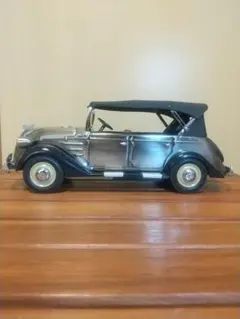 昭和レトロ25センチサイズトヨタAB PHAETONスチールカー 