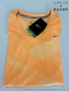 〈新品未使用〉NIKE Tシャツ Mサイズ オレンジのサムネイル