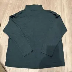 UNIQLO タートルネック　ニット　グリーン