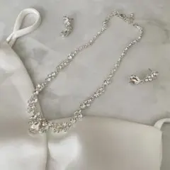 アクセサリーセットとベール