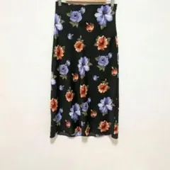 フォーエバー21　フローラル 花柄　総柄　スカート　 M　ロング　きれいめのサムネイル