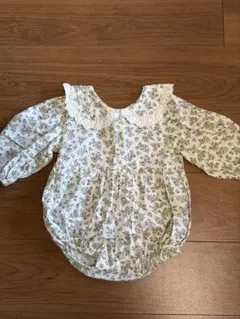 韓国 花柄ロンパース 80 くすみカラー 襟