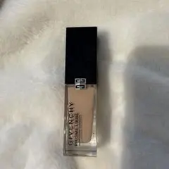 Givenchy Glow Serum Foundation 0.5C 30mlのサムネイル