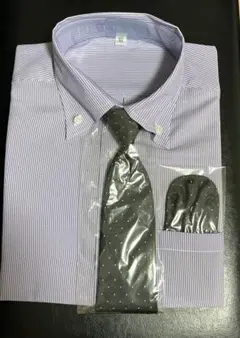 新品未使用　シャツ&ネクタイ　160cm