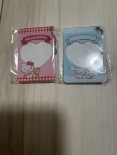 ハローキティ・シナモロール アクリルキーホルダー