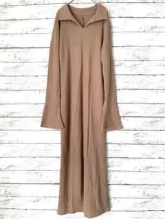 【グレイル】　ロングワンピース　バックスリット　フレアスリーブ　襟付き