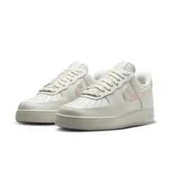 新品Nike Air Force 1 ペイズリー柄　24.5cm