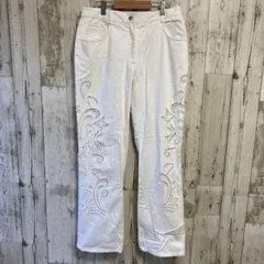 Item thumbnail for item 38176baf-82b3-472f-b710-dc2e27ebd3ac