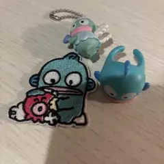 サンリオ　ハンギョド　キーホルダーとフィギュア指輪とワッペン