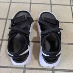 Nike スポーツサンダル ブラック/ホワイト