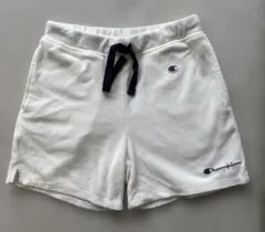 Champion ホワイトショートパンツ