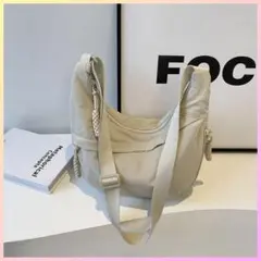 ショルダーバック ベージュ おしゃれ 軽量 コンパクト かばん ポーチ 大容量