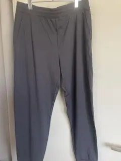 UNIQLO ウルトラストレッチアクティブジョガーパンツ