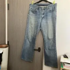 断*ン様 ユニクロ ジーンズ ブーツカット