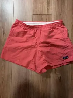 patagonia ウィメンズ　バギーショーツ