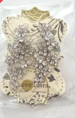ブライダルアクセサリー　Love Tiara イヤリング