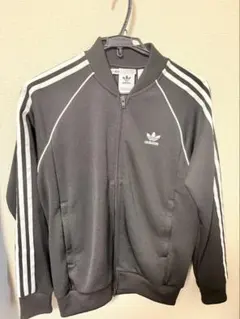 adidas ジップアップジャケット ブラック　トラックジャケット