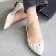 【美品】ポインテッドサシメッシュフラット　ルタロン