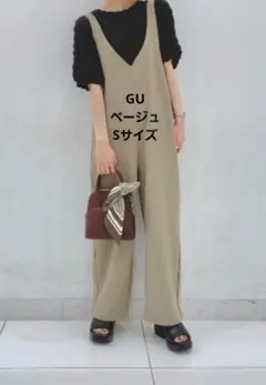 GU　カットソーサロペットパンツ　ベージュ　S