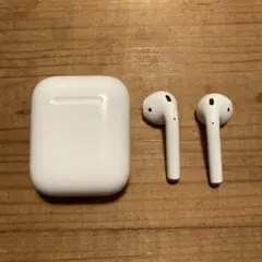 AirPods第1世代本体 ホワイト 充電ケース付き A1602【右耳やや不調】