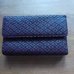 【極美品】印傳屋　花唐草　紺色　軽くて手に馴染むクラッチバッグ　和洋装どちらでも 楽天市場】印傳屋 印伝 ポシェット 6114 花唐草 黒 紫