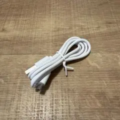 Micro USB Type-B 充電ケーブル ホワイト