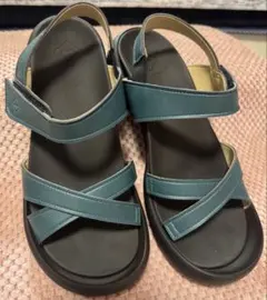 Item thumbnail for item 233e4c4c-08e9-4e4c-81f4-b83b0f778fd3