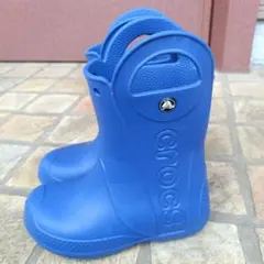 Crocs 青い長靴 ハンドル付き　C12