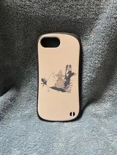 ムーミンとスナフキンiPhone16e用　ケース ベージュ