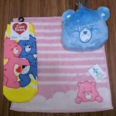 ケアベア❤️最終お値下げ　ハンカチ&靴下&ぬいぐるみポーチ(^-^)3点セット