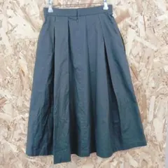 UNITED ARROWS　ダークグレー フレアスカート ひざ丈