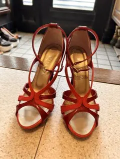 DIANA レッド ストラップ オープントゥ サンダル