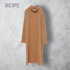 【ベロア　ワンピース】　ベージュ　シンプル　秋冬　無地　綺麗め