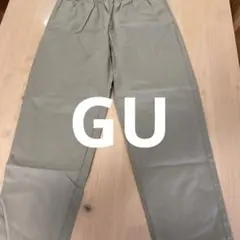 ベージュ　チノパン　Mサイズ　GUのサムネイル