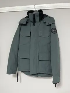 CANADA GOOSE ダウンジャケット