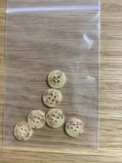 花柄プリントボタン