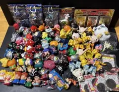 デジモン　ウルトラマン　怪獣　他　キャラクター　指人形　マスコット　セット