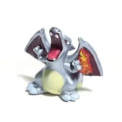 t*8様 2130 リザードン ポケモンキッズ リペイント品 色違いイメージ